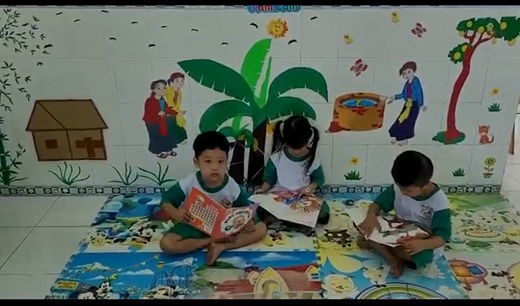 Bé đi thư viện-chồi 1