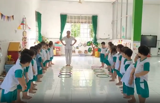 Bật liên tục qua 5 vòng